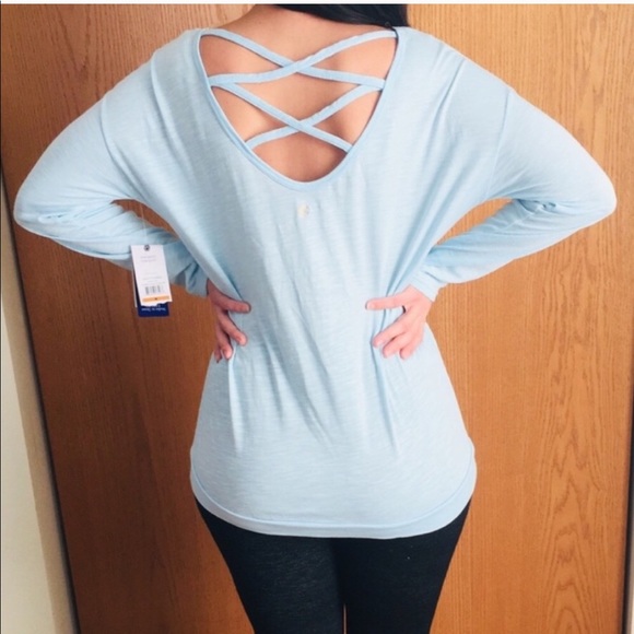 GAIAM Tops - NWT OVERSIZED TOP